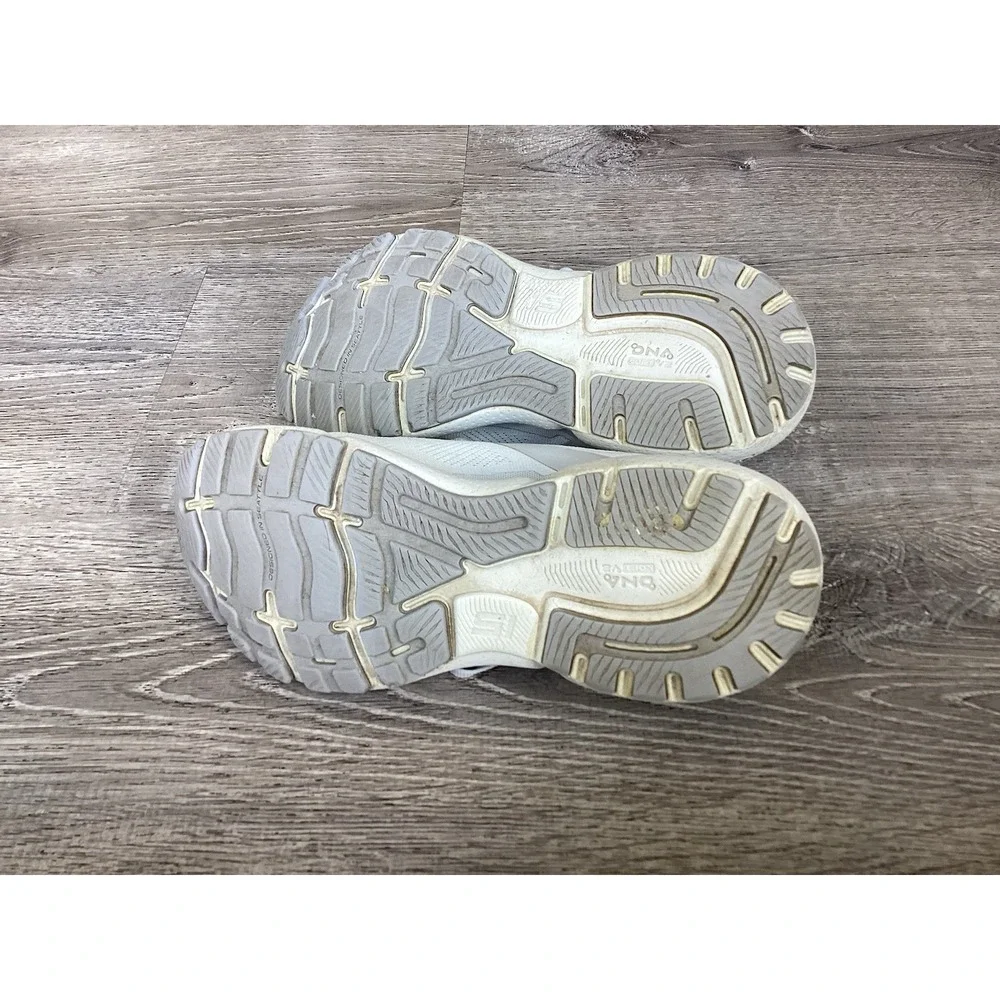 Brooks Women Ghost 15 1203801B112 Gray Running Shoes Sneakers Size 9.5 B